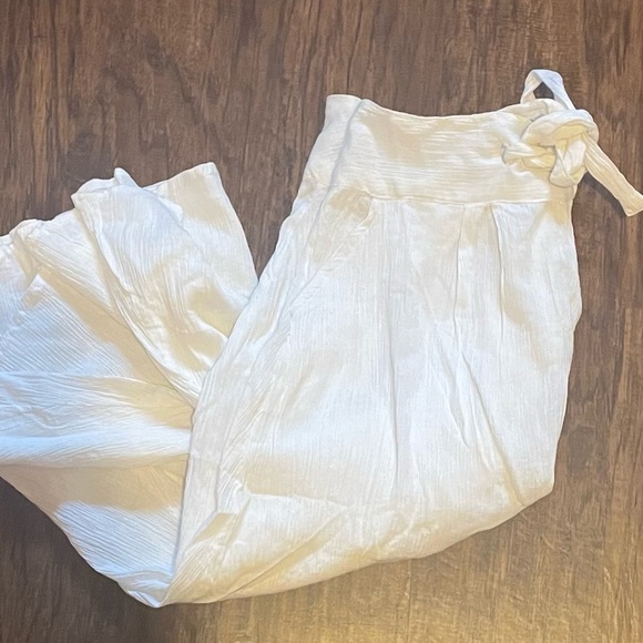 NWT White Wide Leg Gaucho Pants - Picture 4 of 8